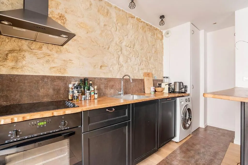 דירה פריז Charmant Appartement En Pierre, Ruelle Au Calme צרפת