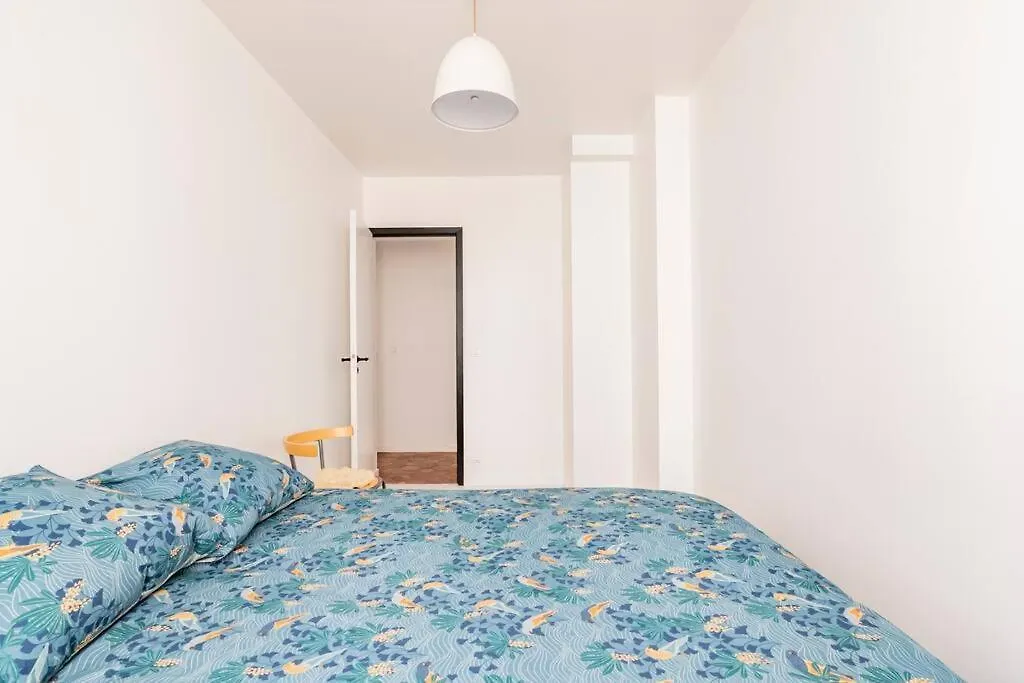 Charmant Appartement En Pierre, Ruelle Au Calme Paris Apartment